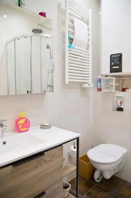 Apartment Charming Aparmtent In Center *