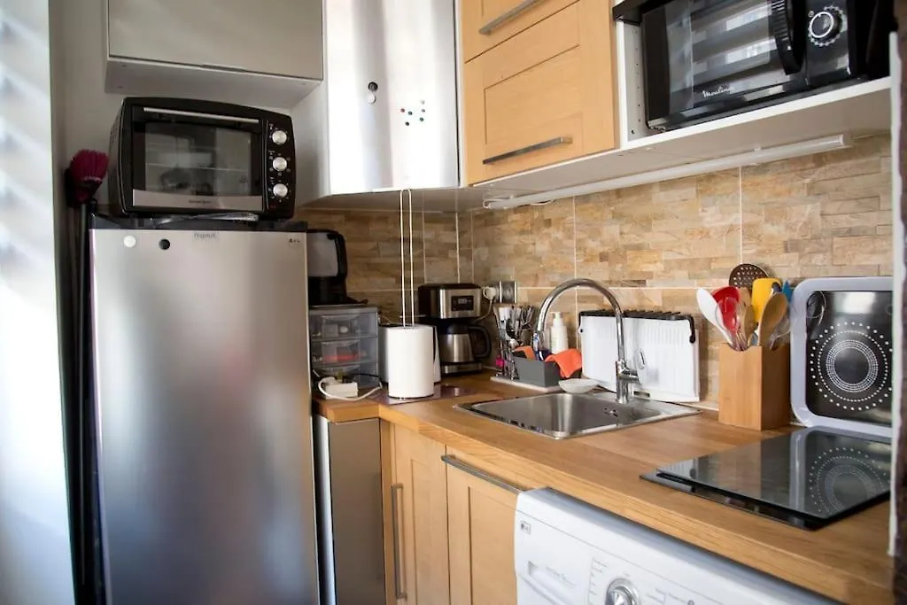 Apartman Charming Aparmtent In Center